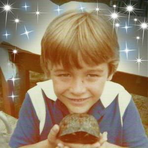 Meet your Posher, Eva